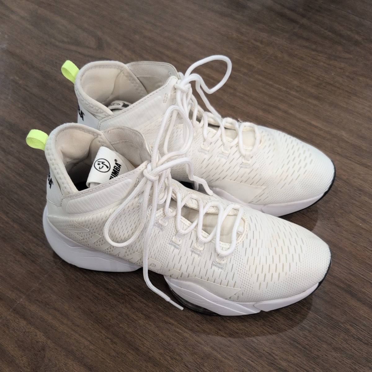 Zumba Air Stomp Funk 2.0 Women's white shoes 10 Lace Up Dance