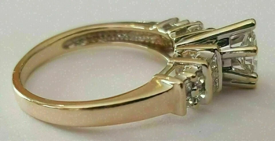 Anillo de boda para mujer con diamantes creados en laboratorio marquesa de 2,10 quilates enchapado en oro amarillo de 14 quilates Foto 4 de 4