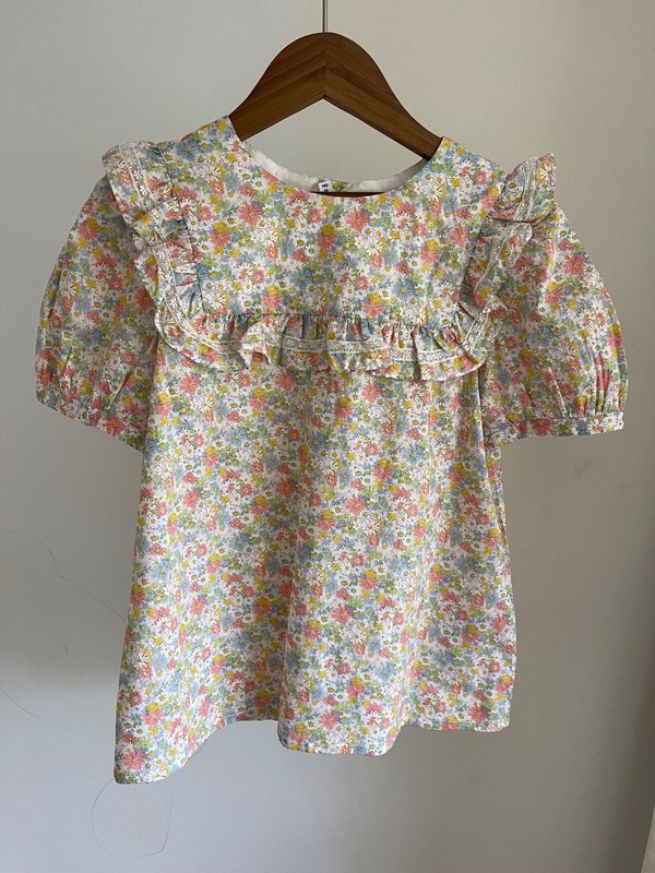 Size 10y old Bonpoint Liberty Blouse - with stunning lace details