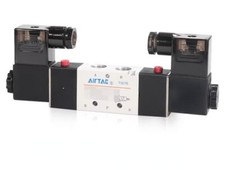 1pcs AirTAC 4V12006A   Solenoid Valve 4V120-06A AC220V