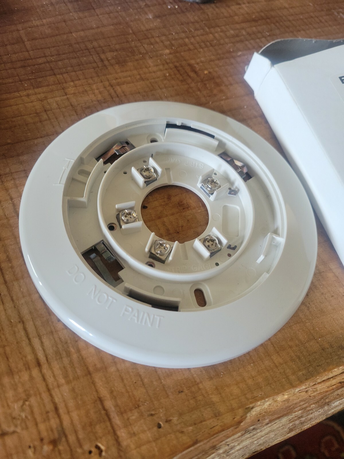 Bosch D287 Smoke heat Detector Base 2W 5.5 IN for detection systems ds230