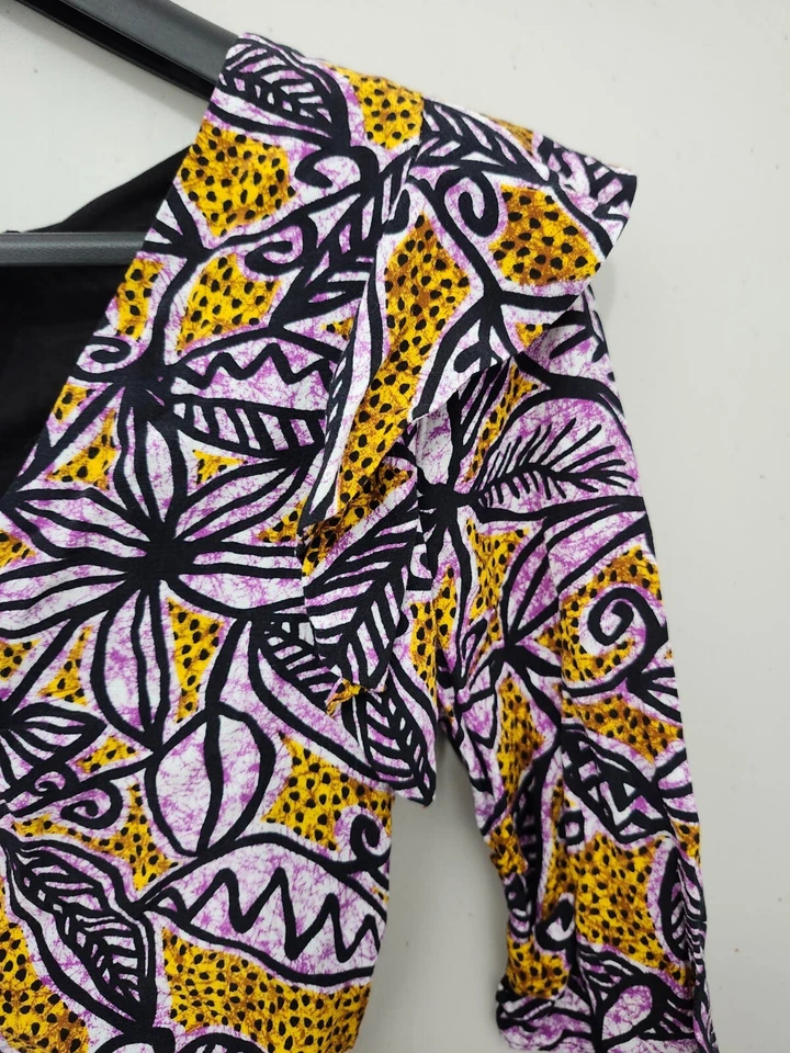 ZARA Dress Womens XS Mini Bodycon Short Sleeve Floral Artsy Geometric Vneck Boho - Image 4 of 4