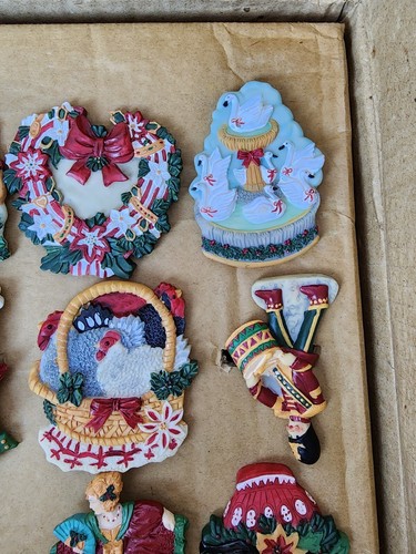 12 Vintage American Atelier - 12 Days Christmas Napkin Rings 443093 New In Box - Picture 15 of 23