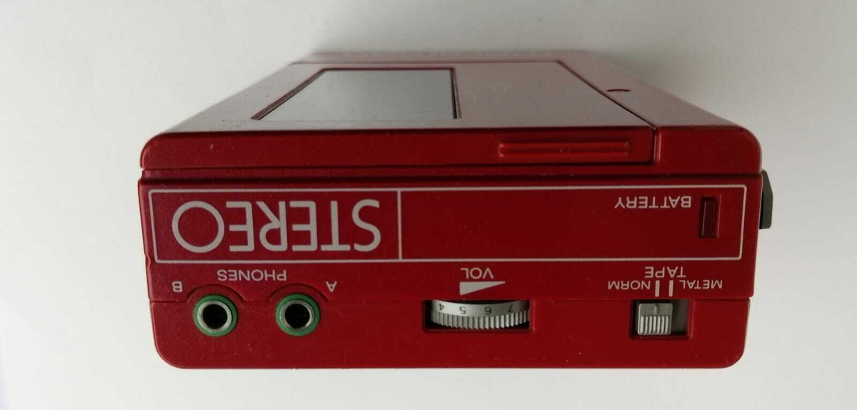 SONY WALKMAN WM-4 LETTORE DI CASSETTE STEREO ROSSO 1980 VINTAGE | eBay