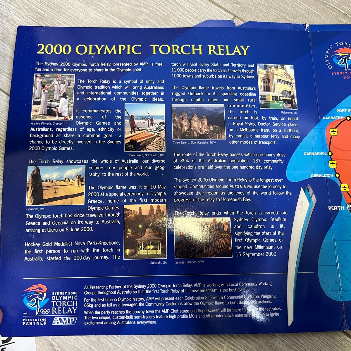 2000オリンピック pins collection Genuine The 2000 Olympic Torch Relay Pin Collection Album WA