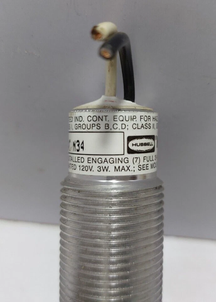 Hubbell Killark G0B3-G4C N34 Red Pilot Light Control Operator Lamp Rated 120V 3W - Image 4 of 4