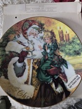 Avon The Wonder Of Christmas 1994 Collector Place In Box 22k gold trim