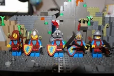 LEGO Lion Knights Castle Pack Of 5