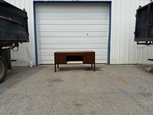 Vintage Mid-Century Modern Jack Cartwright Walnut Desk by Founders