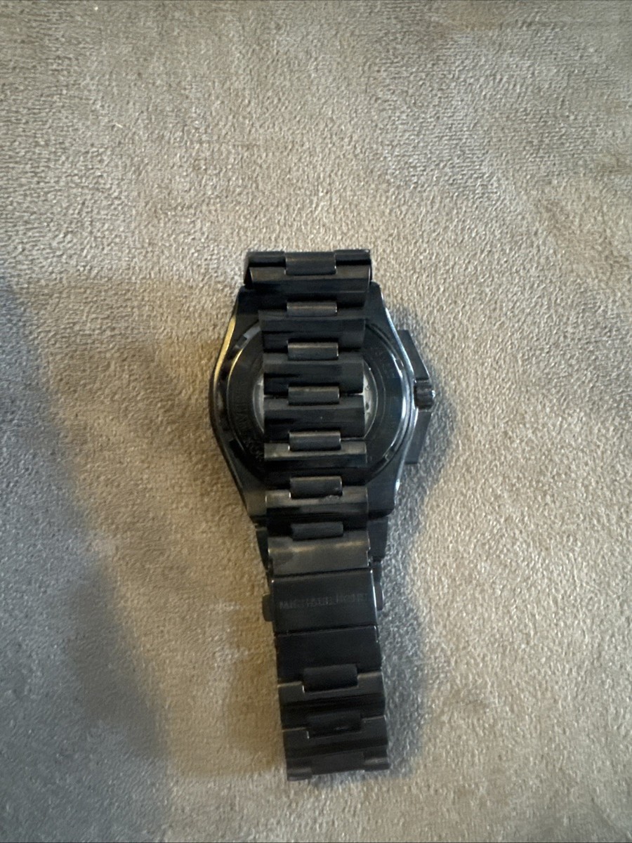 Michael Kors Mid-Size Runway Chronograph MK8274 Wrist Watch for