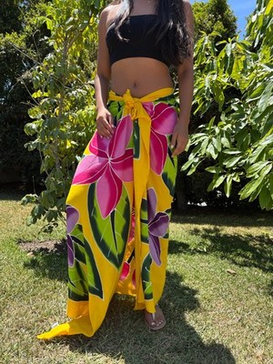 Hawaiian Design Yellow Hand Painted Plumeria Wraparound Pareo Sarong Skirt