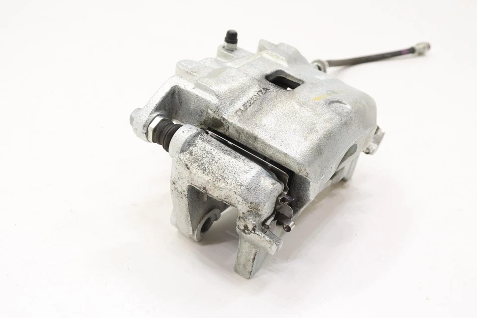 Pinza Nissan Altima 2022 2023 2024 2025 Foto 3 de 4