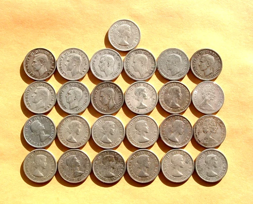 LOT OF 25 CANADA SILVER DIMES ~ GEORGE VI AND ELIZABETH II ~ APPROX. 1.5 OUNCES
