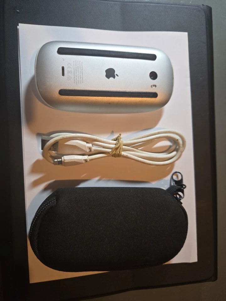 Apple Magic Mouse - Surface Multi‑Touch - Blanc - Photo 2/4