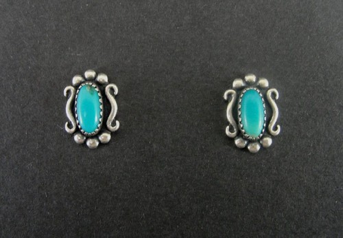 Earrings Sterling Turquoise Stones Dainty Stud WM Sterling 925 Silver Pierced - Picture 4 of 4