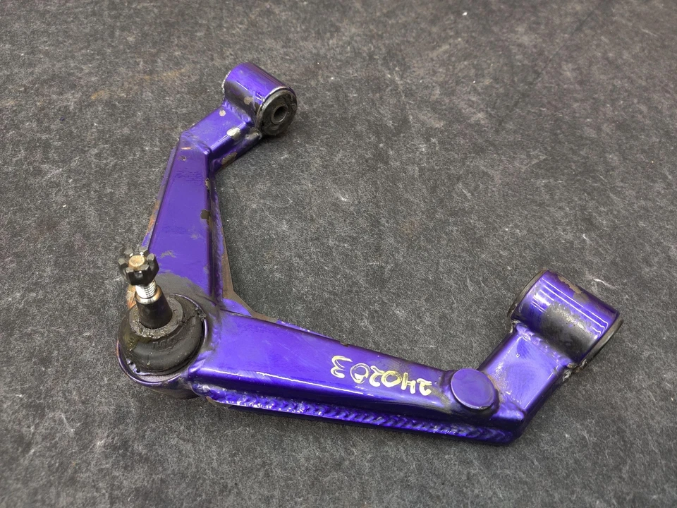 Brazo de control superior delantero McGaughys MCG 52314 Silverado 2500 3500 HD 2011-19 *NOTA Foto 2 de 4