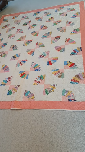 Vintage Handmade Quilt, Fan Pattern - 74" x 96" - machine quilted - Video 1 of 1