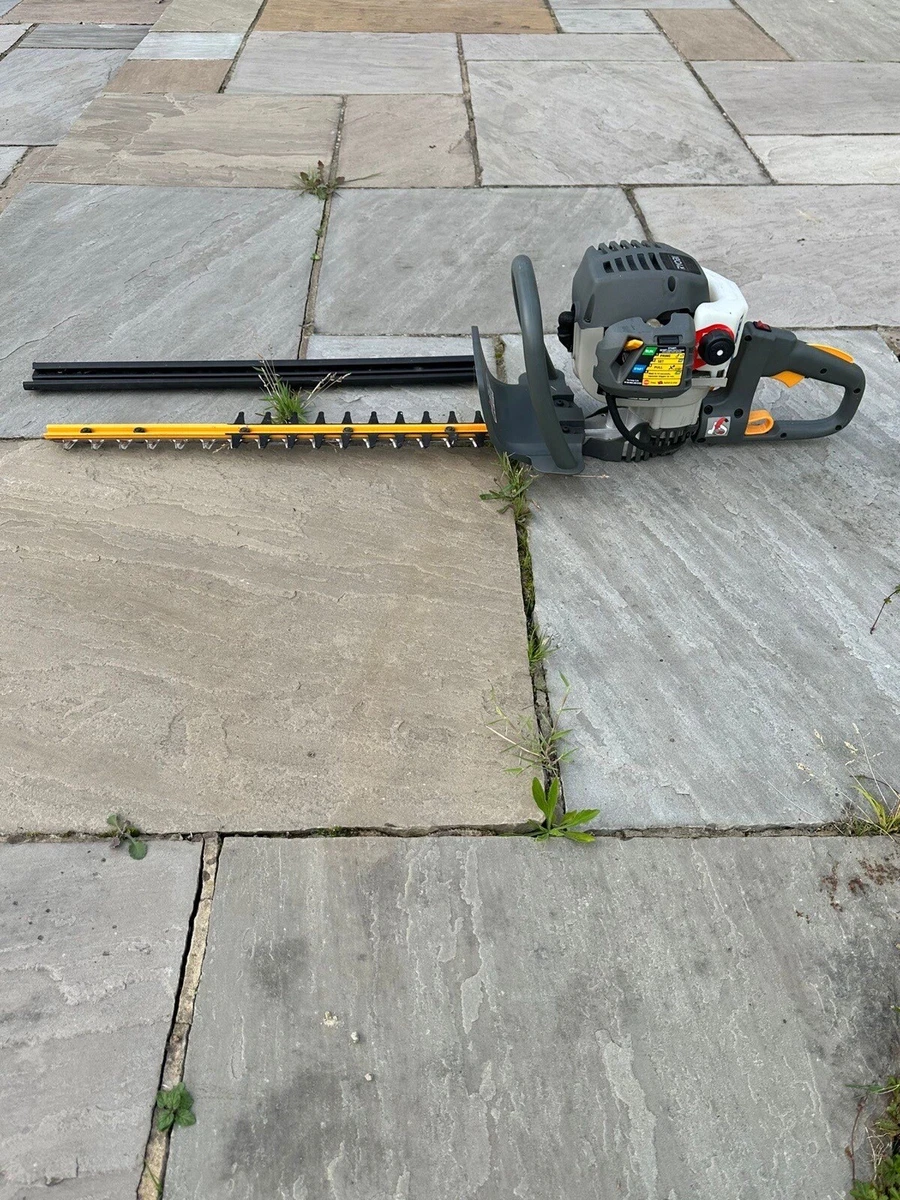 Ryobi RY39500 22 26cc Gas Powered Hedge Trimmer
