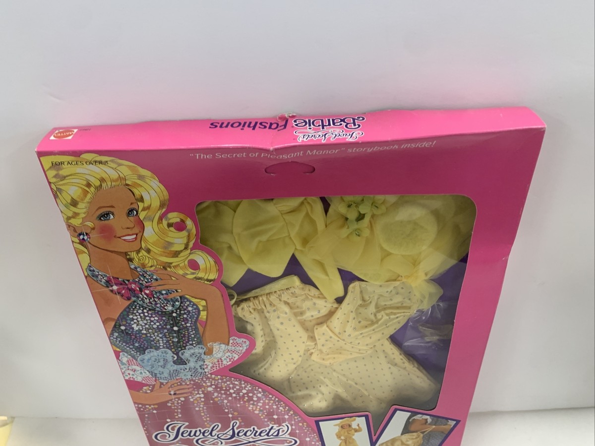 VINTAGE JEWEL SECRETS BARBIE DOLL FASHION Pleasant Manor Yellow