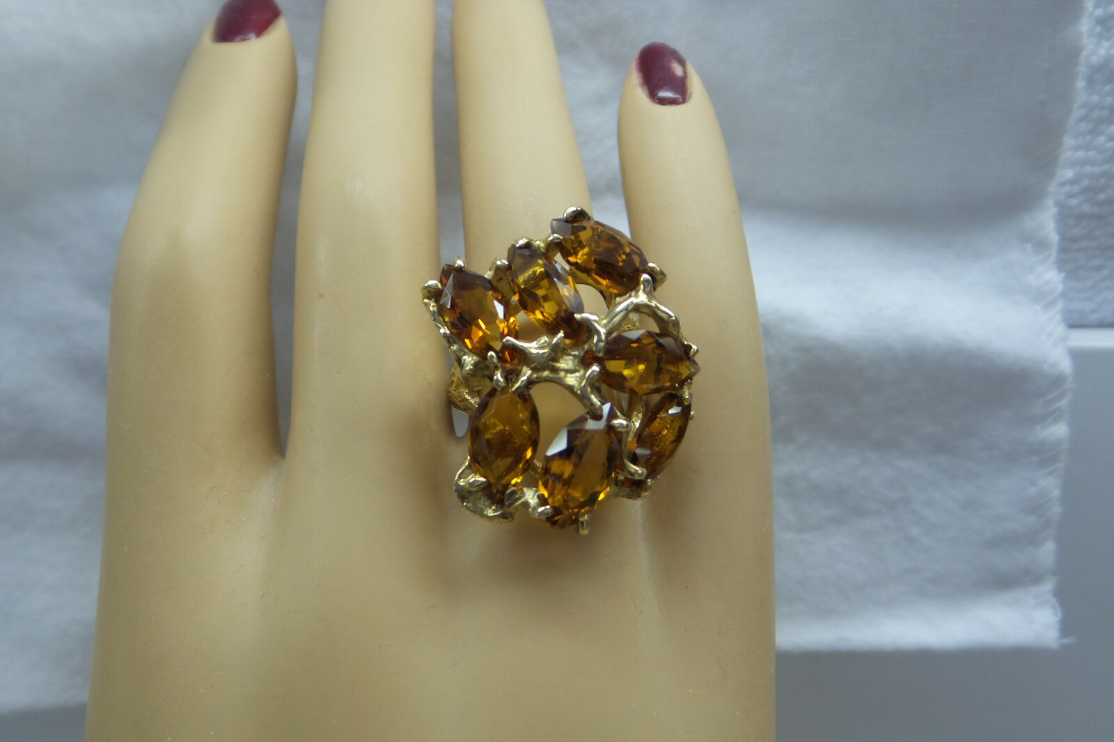 Outstanding Solid 14kt large "Freeform" Golden Ci… - image 1