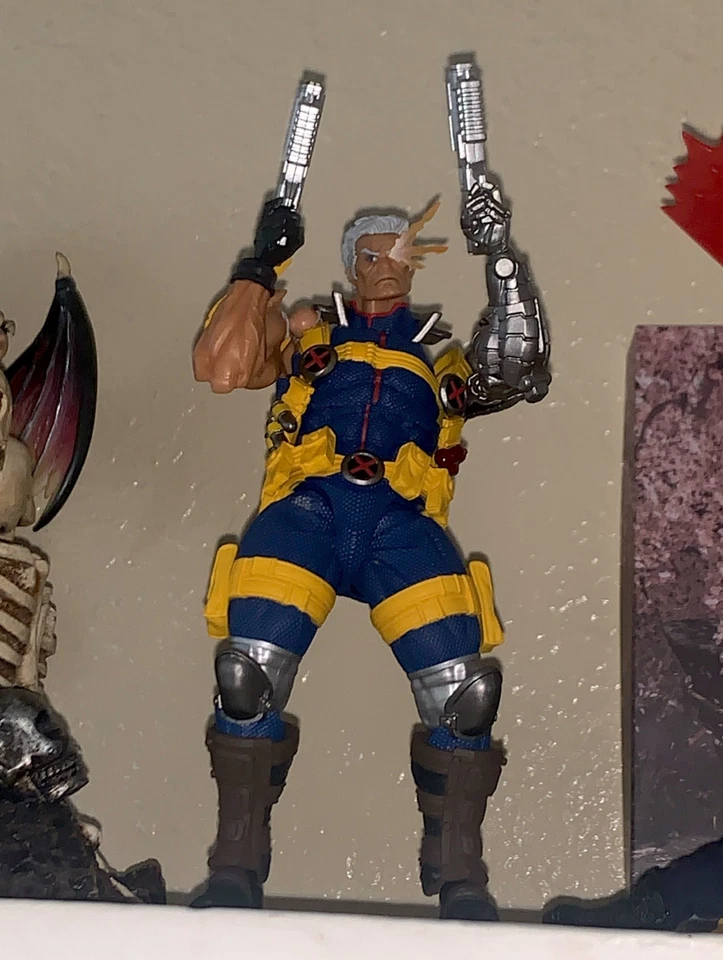 Increíble complejo de figuras Marvel Yamaguchi Cable Revoltech No. 020 KAIYODO SUELTO Foto 2 de 4
