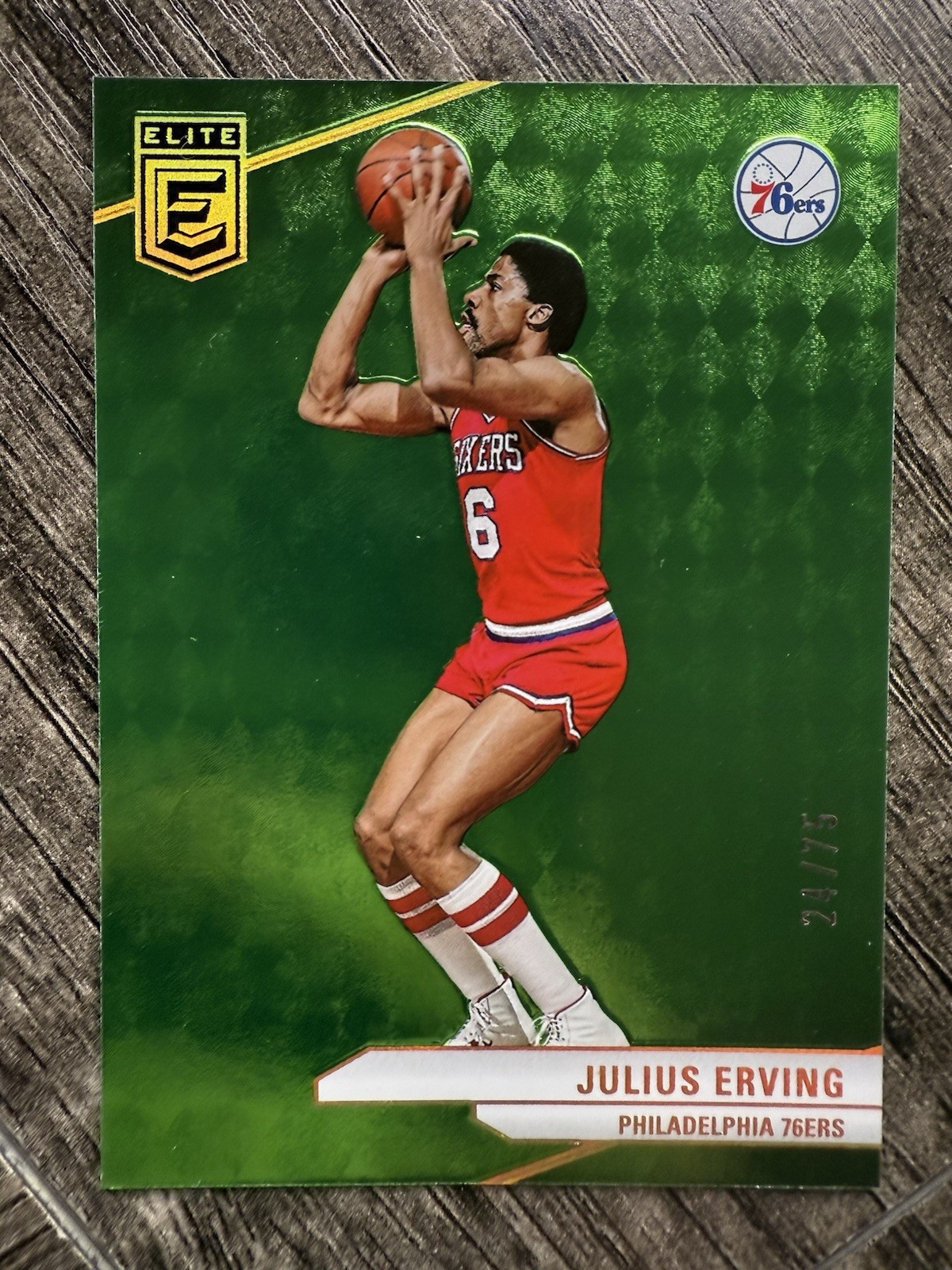 2023-24 Donruss Elite Neon Green /75 Julius Erving #179 HOF