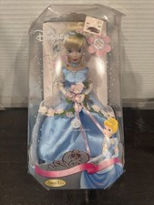 Disney Princess 2006 CINDERELLA 8" Porcelain Doll Brass Key Spring Bouquet Box