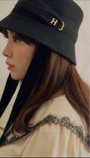 herlipto Velvet Tule Ribbon Cloche Hat new