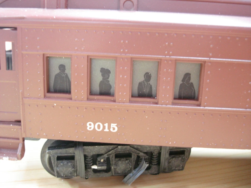Vintage Lionel O Gauge Railroad Madison 4-Car Passenger Set 6-19015 to 6-19018 - Image 4 of 4