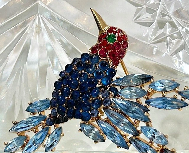 Trifari Bird In Vintage Designer Costume Pins & Brooches for sale