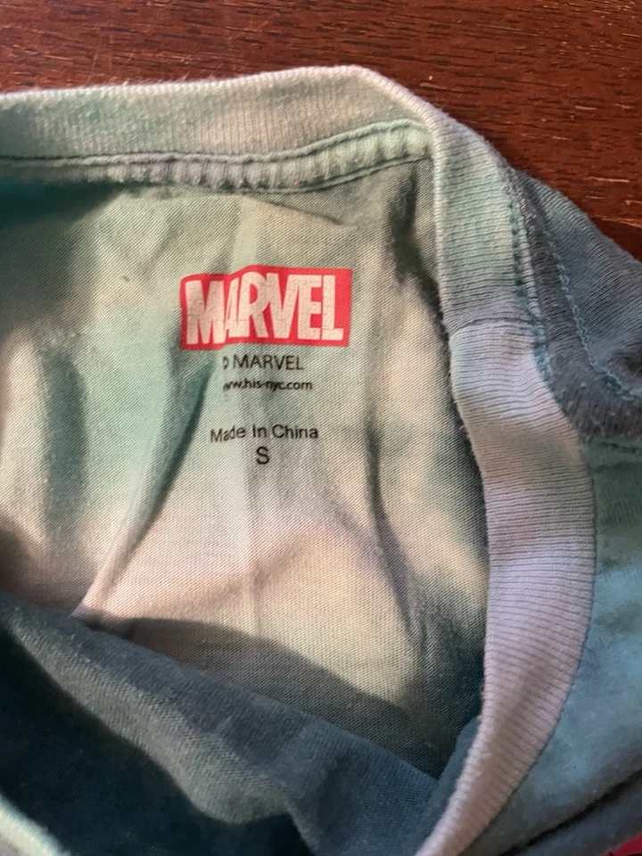 Marvel Green Tie Die T-Shirt Boys SZ S Hulk Thor Shehulk Ironman Scarlett Witch - Image 3 of 3