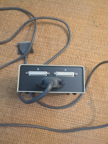 Belkin F1B024 Two Port Data Switch, DB25 connectors - Picture 4 of 5