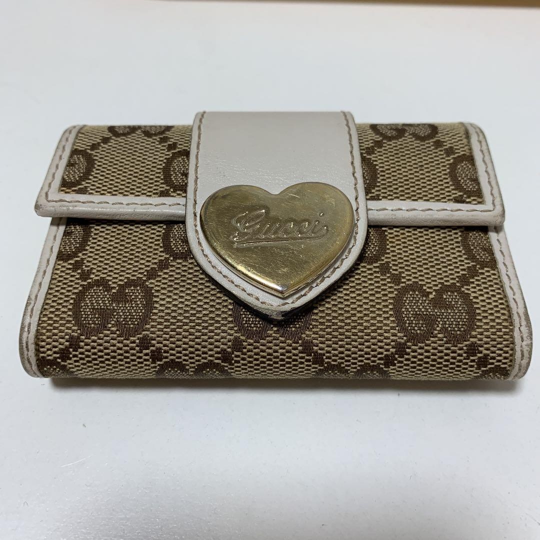 Gucci Key Case 6 Hook GG Canvas Beige Gold Heart Hardware Rare Gift E426
