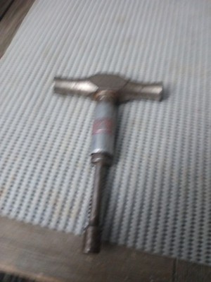 Seekonk Plumber's  5/16 , 60 lb torque wrench T-Handle
