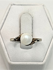 STUNNING .925 Vintage Sterling Silver Estate Ring Size 6.5 with Pearl like Stone