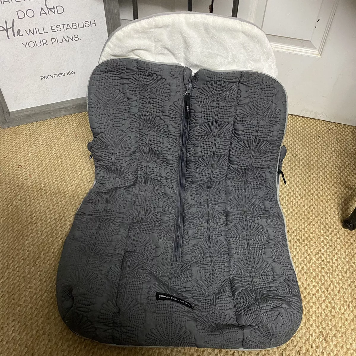 Petunia pickle hot sale bottom bunting bag