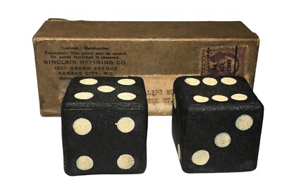 1930S ANTIQUE CHARCOAL DICE SINCLAIR REFINING COMPANY ADVERTISING BOX GAS OIL