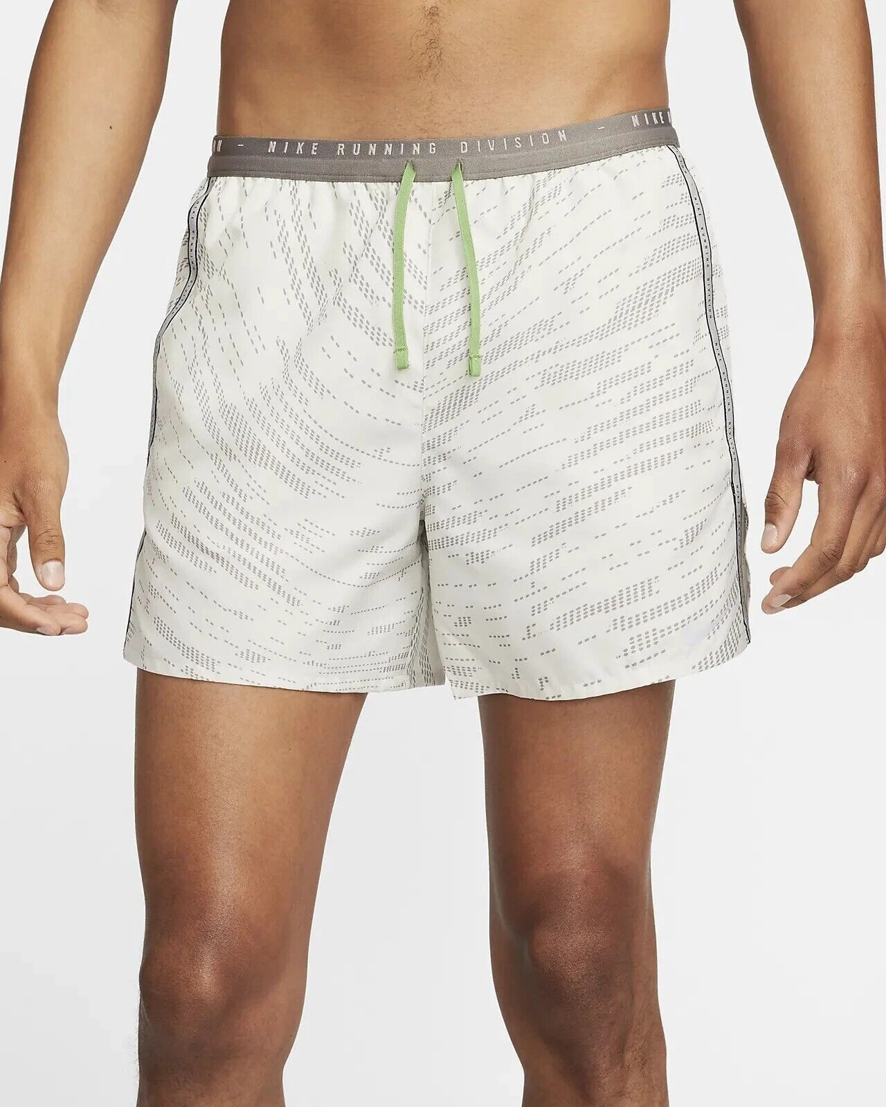 $65 NEW Nike Run Division Flex Stride 5” Running Shorts XL DM4767 072 Gray