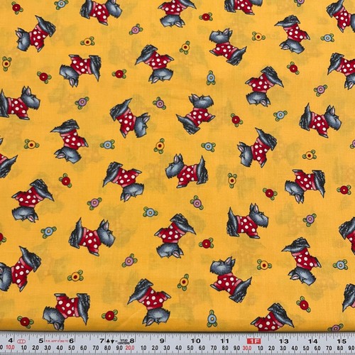 Vintage Mary Engelbreit 2002 Scottie Dogs Yellow Cotton Fabric by the HALF YARD - Picture 1 of 2