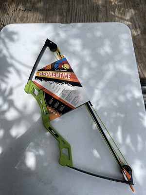 New BEAR APPRENTICE Youth Bow Set RH W/ 2 Arrows & Arrow Rest Flo Green Ages 4-7