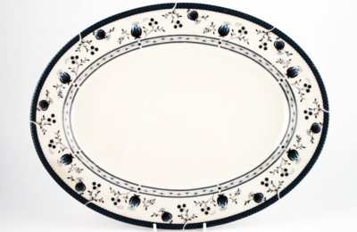 CAMBRIDGE TC1017 by Royal Doulton Platter Oval Small NEW NEVER USED made England