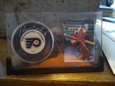 BERNIE PARENT AUTOGRAPH Philadelphia Flyers PUCK Photo & Insert Trading Card Lot