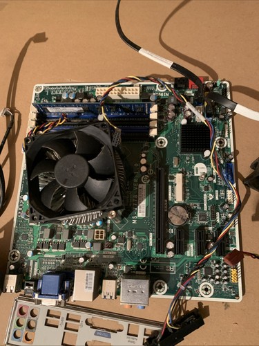 Carte Mère SOCKET FM2 HP & MS-7778 VER 1.0 + CPU AMD A4-5300 3,4Ghz+ 1 X 4 GB - Afbeelding 5 van 7