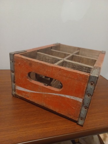 Coca Cola 26oz Soda Bottle Wooden Crate / Carrier Dated 1974 - Picture 4 of 12