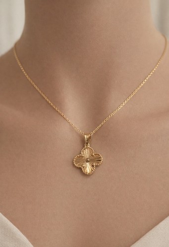 Elegant Pendant 750 (18k ) Pure Solid Gold, 1g.( No Chain)