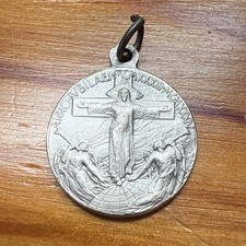 PIUS XI PONT MAX Coin/charm JESUS with Angels On Back