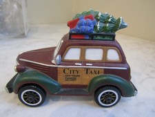 NIB Depart 56 Heritage Village Collection City Taxi Introduced 1996 retired 2001