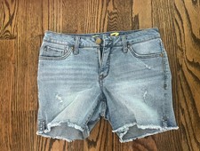 Seven7 Women s Distressed Cutoff Jean / Denim Weekend Shorts - Size 4