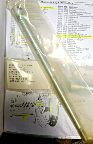 Maico M 250 B Steckachse für Hinterrad NOS  - 4928