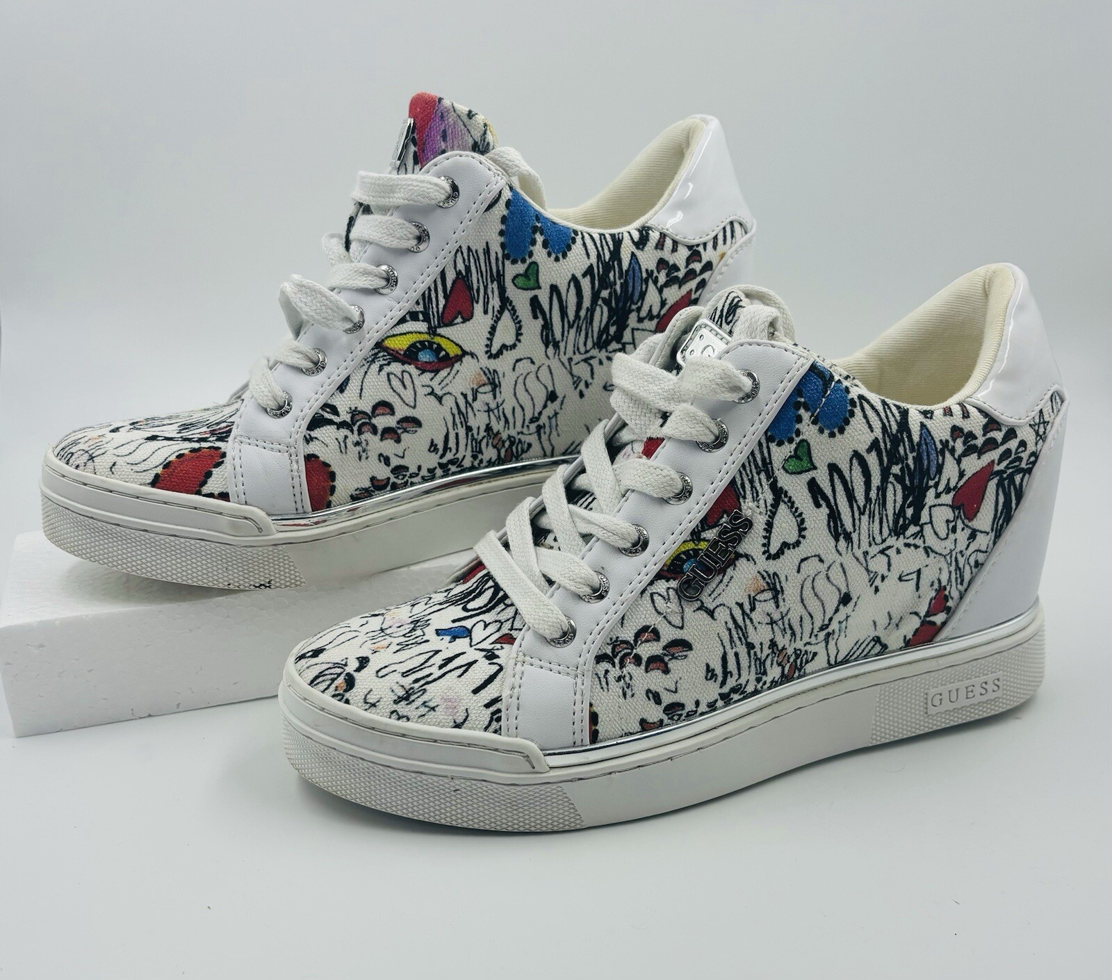 Abstract Graffiti Wow Print Women's High Top Shoes